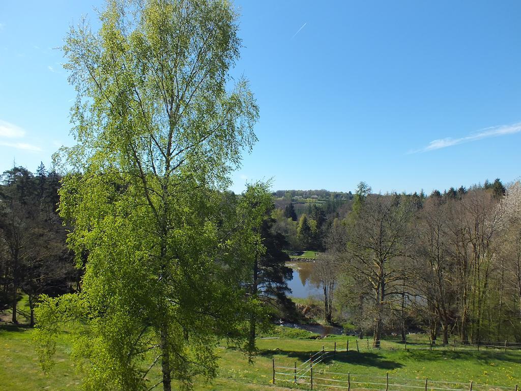 Les Grillons Du Morvan Montsauche-les-Settons Szoba fotó